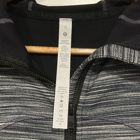 NWOT - LULULEMON Hooded Define Jacket in Wee Stripe - Picture 2 of 6